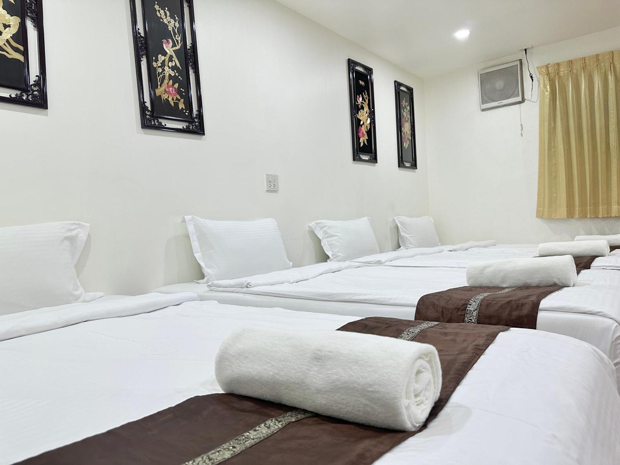 Longzhu Guesthouse Бангкок Екстер'єр фото